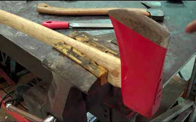 Clamp the Axe head into the woodwork vise